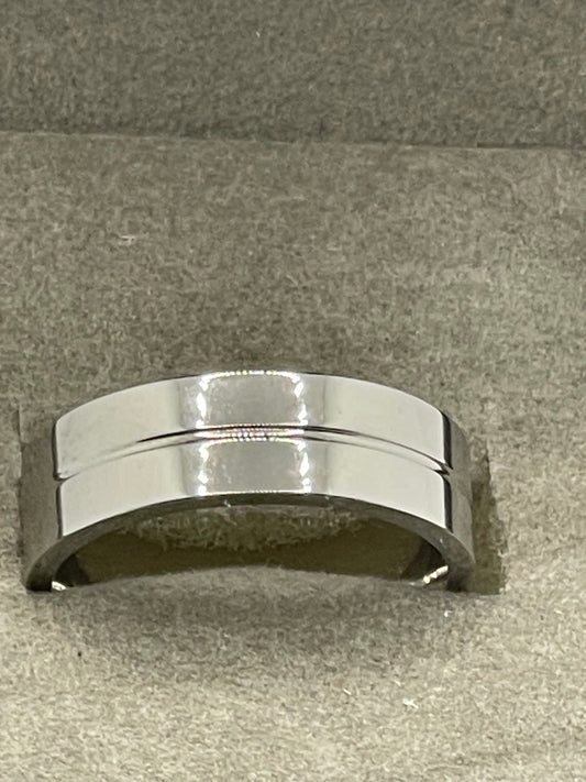 Stainless Steel 6mm Grooved Band. Size 6 N1/2