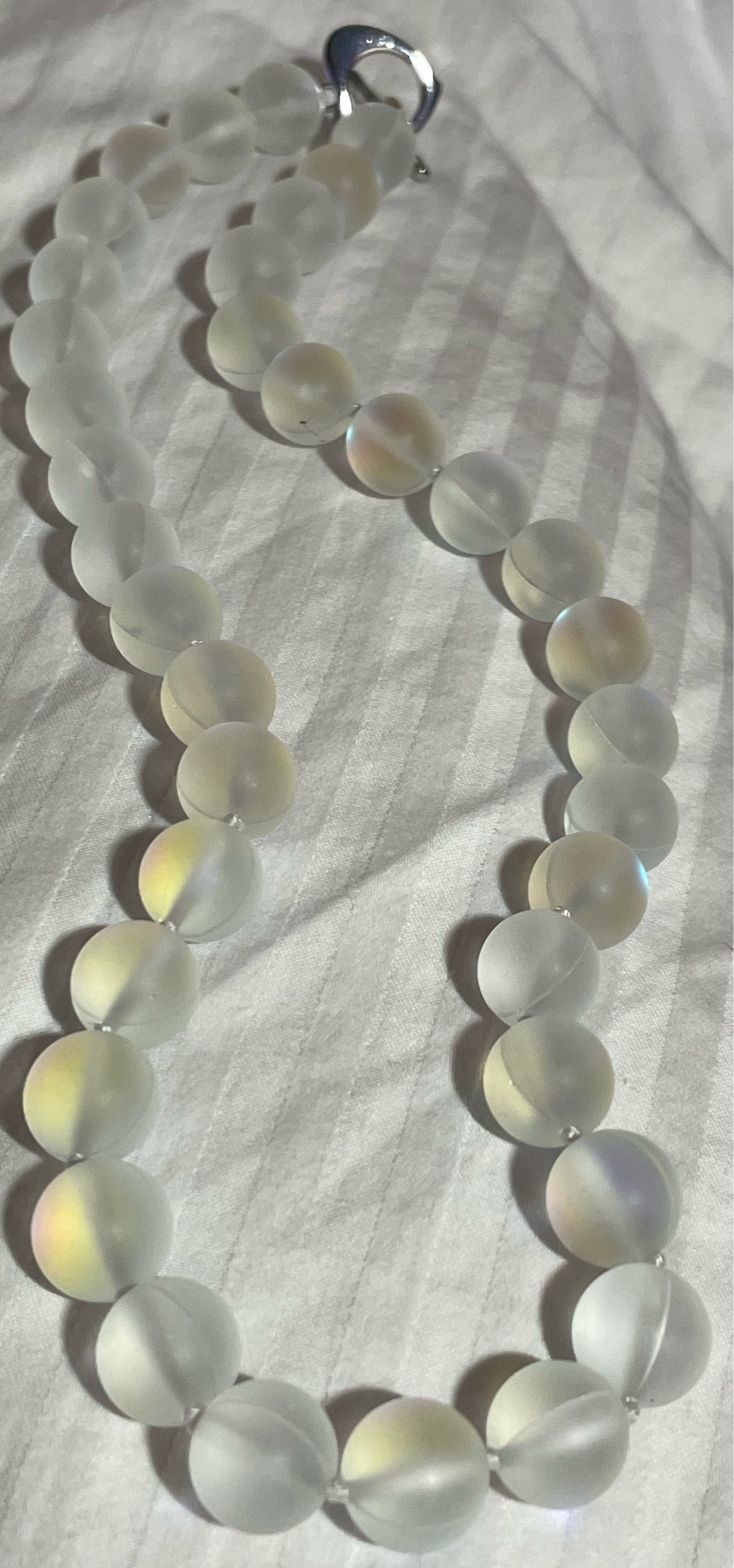 18” Clear Opalescent Lustre