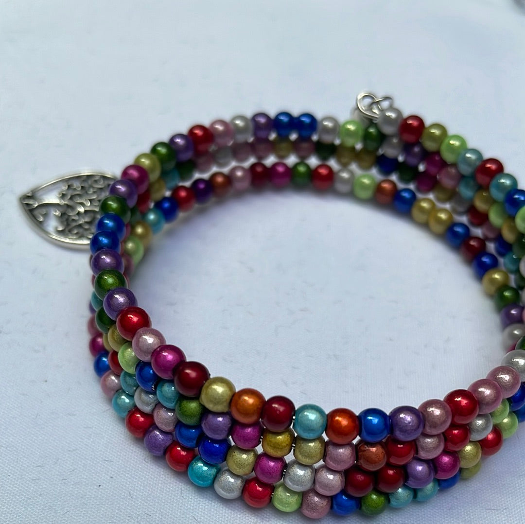 Memory Wire Bracelet with 3D Illusion Beads