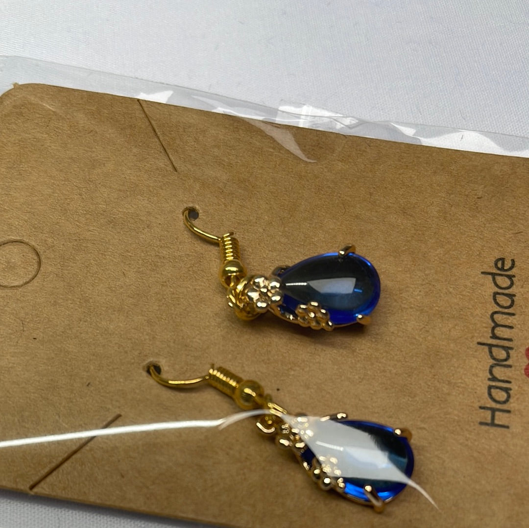 Glass Teardrops in Gold mounts