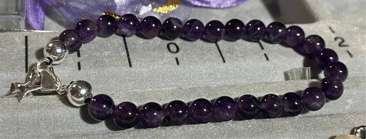 Pretty amethyst bracelet in sterling silver 925