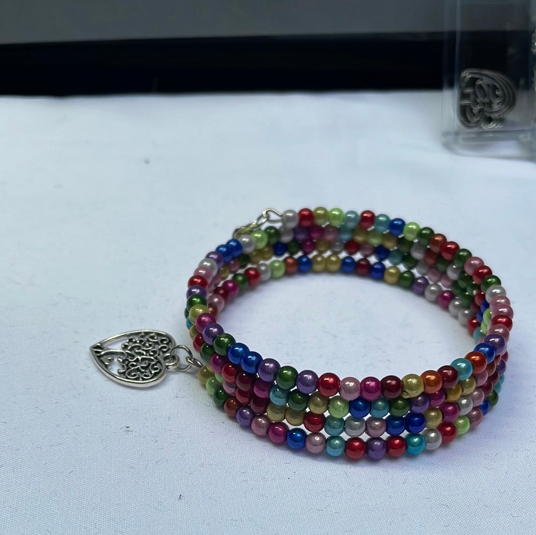 Memory Wire Bracelet with 3D Illusion Beads